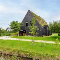 Bouwbedrijf van Engen - Ecologisch woonhuis, bijgebouw en hooimijt, Westbroek - Fotografie Ruben Visser
